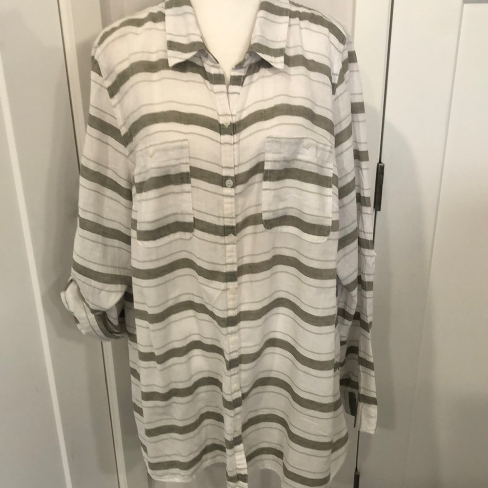 Lane Bryant women’s Striped Casual Shirt - White and Green/grey. Beachy summer.